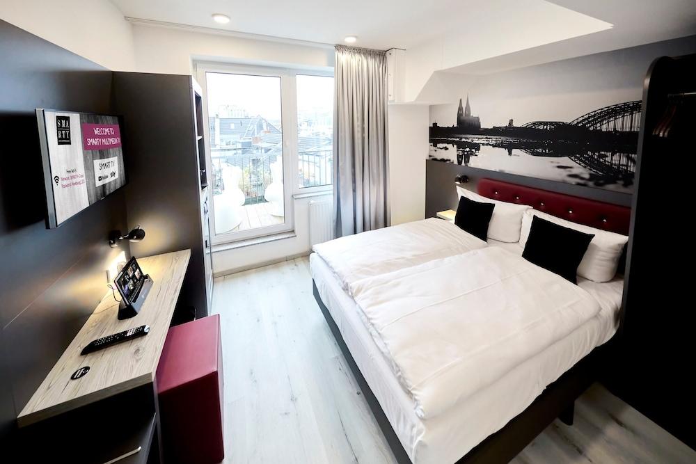 Hotel Smarty Dom - Boardinghouse - Kontaktloser Self Check-in Cologne